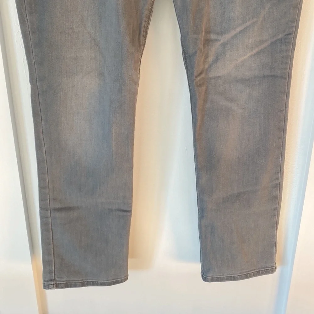 LEE gray skinny jeans